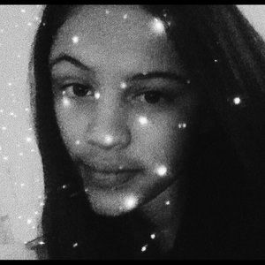 Meet your Posher, Leora